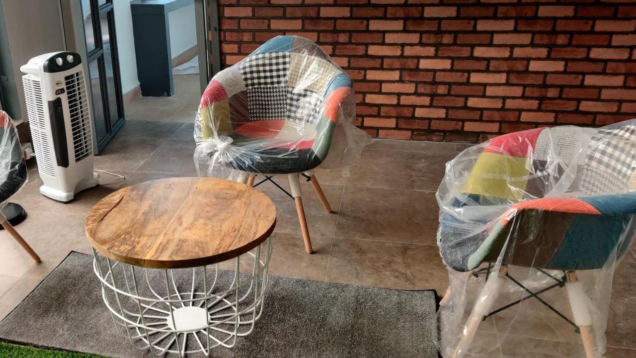 Restel Studio Flats Haidarábád Kültér fotó