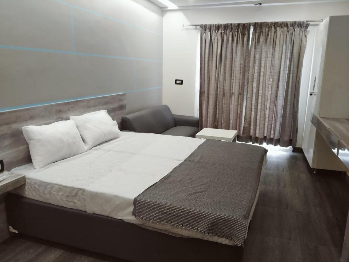 Restel Studio Flats Haidarábád Kültér fotó